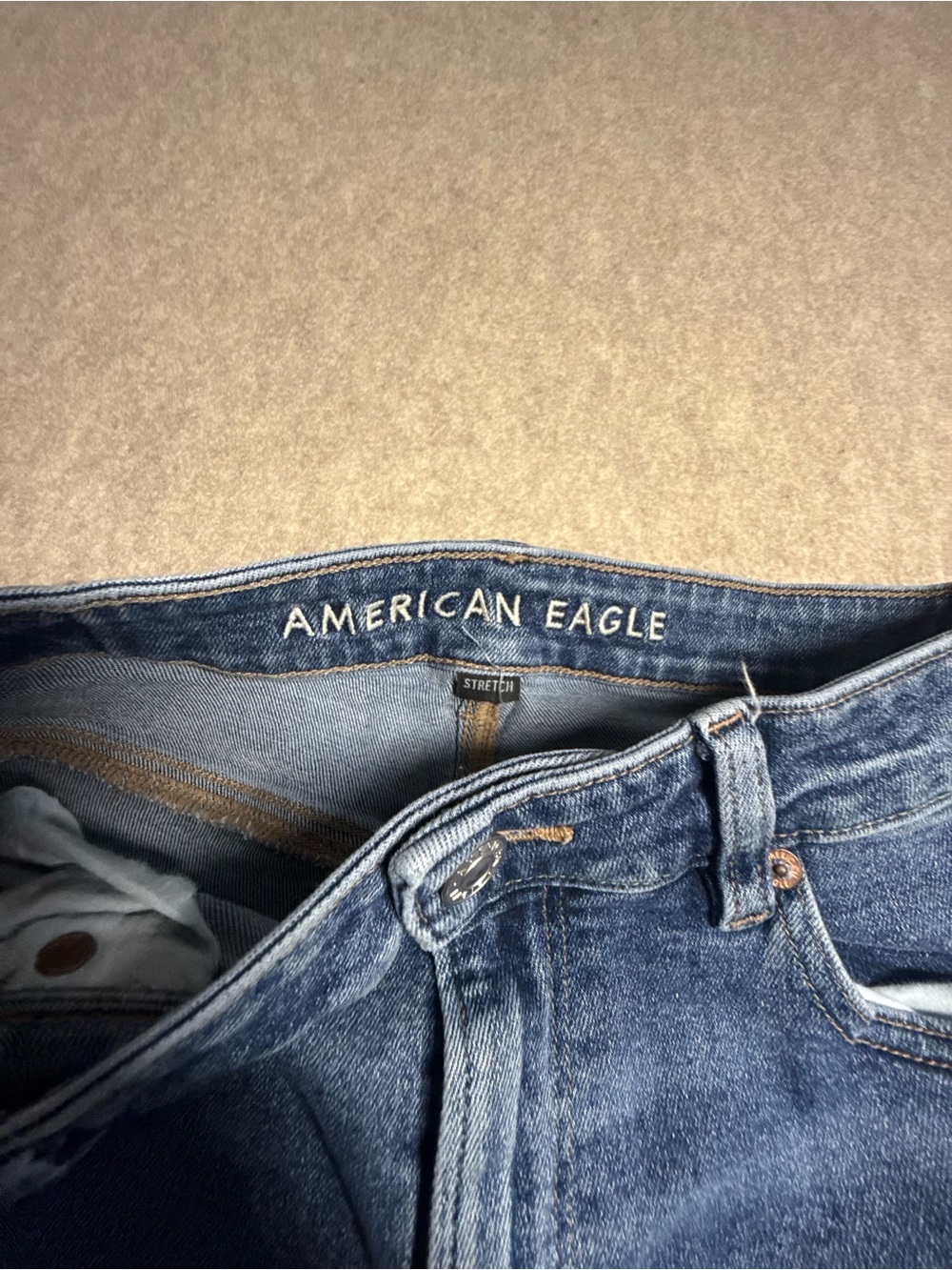 American Eagle Outfitters Women's Straight Leg Jeans - Medium Blue Wash - Picture 5 of 8